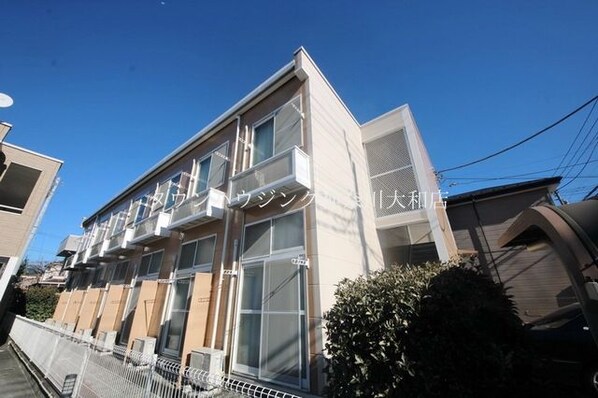 レオパレスクレールセゾンの物件外観写真